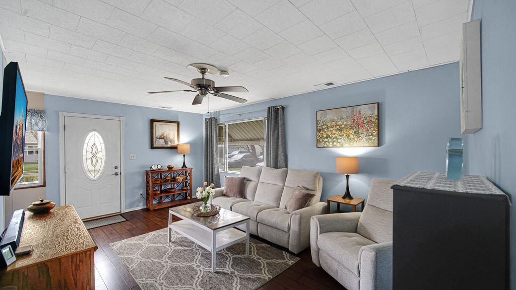 Photo of 1330 W 1st Place, Hobart, IN 46342 (MLS # 837103)