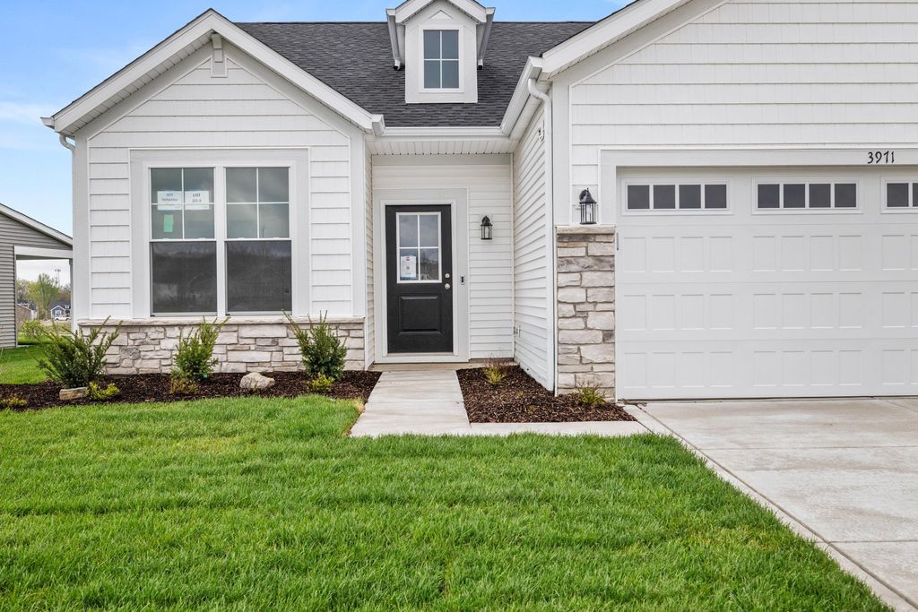 Photo of 3971 Reflection Place, Valparaiso, IN 46385 (MLS # 837278)