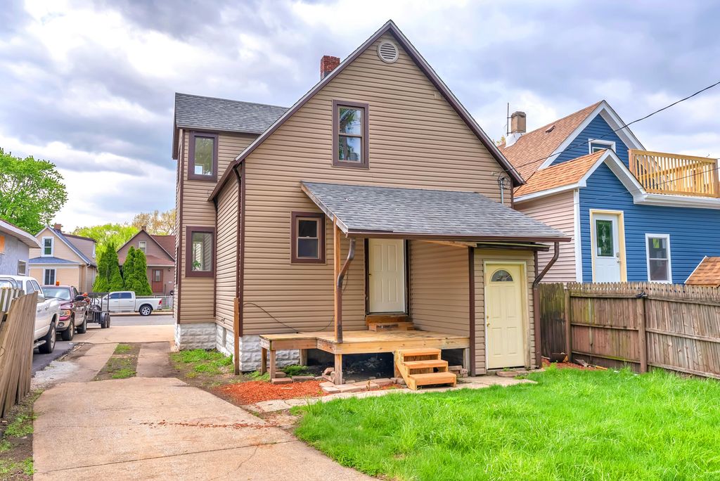 Photo of 1113 Sibley Street, Hammond, IN 46320 (MLS # 838107)