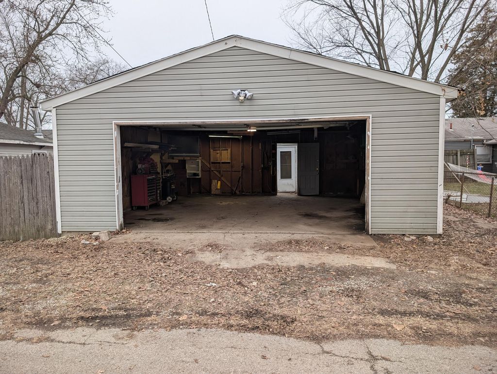 Photo of 11 N Guyer Street, Hobart, IN 46342 (MLS # 832158)