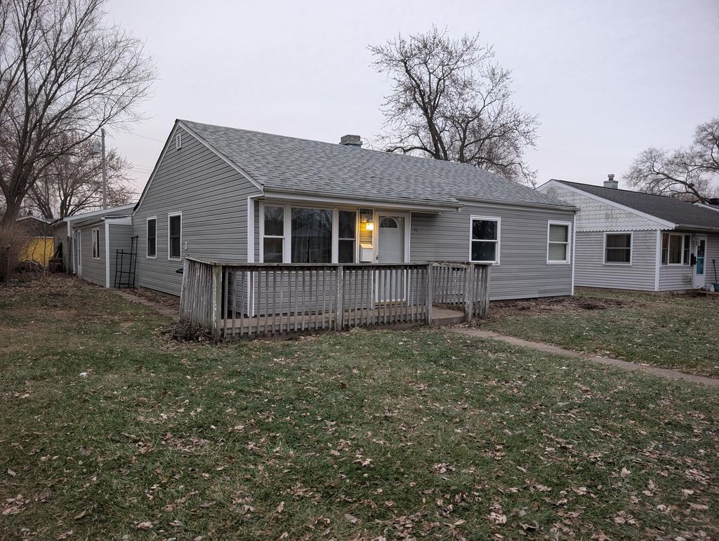 Photo of 11 N Guyer Street, Hobart, IN 46342 (MLS # 832158)
