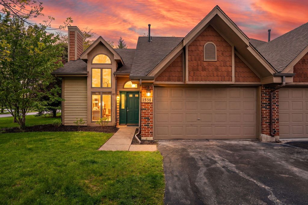 Photo of 1538 Lake Street, Hobart, IN 46342 (MLS # 838678)