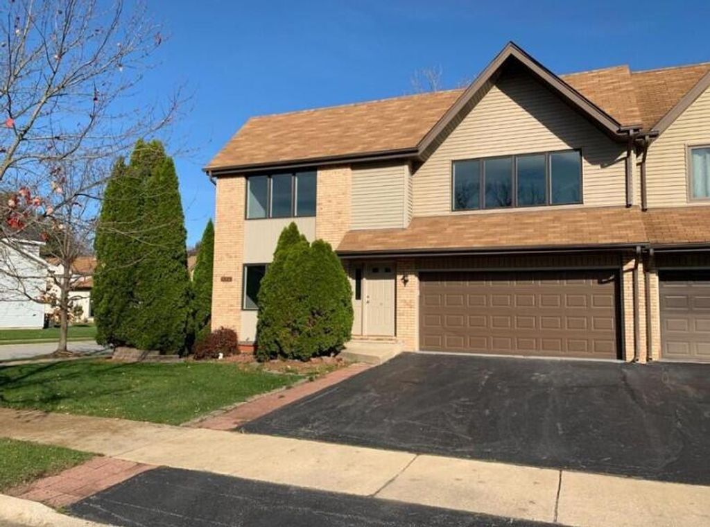 Photo of 616 Newcastle Drive #A, Schererville, IN 46375 (MLS # 837018)