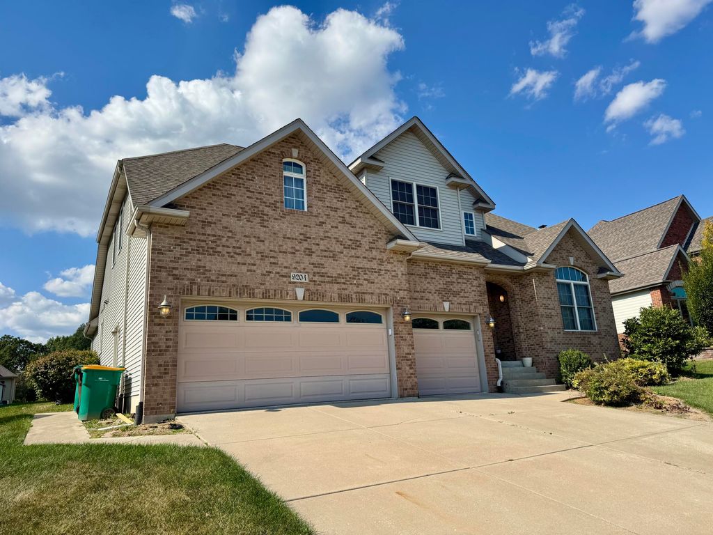 Photo of 9204 Wright Street, Merrillville, IN 46410 (MLS # 833813)