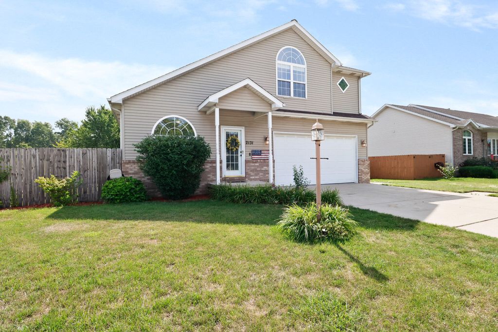 Photo of 2131 Pepperbush Avenue, Chesterton, IN 46304 (MLS # 835476)