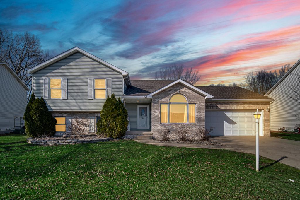 Photo of 4160 Westwood Lane, Chesterton, IN 46304 (MLS # 835834)