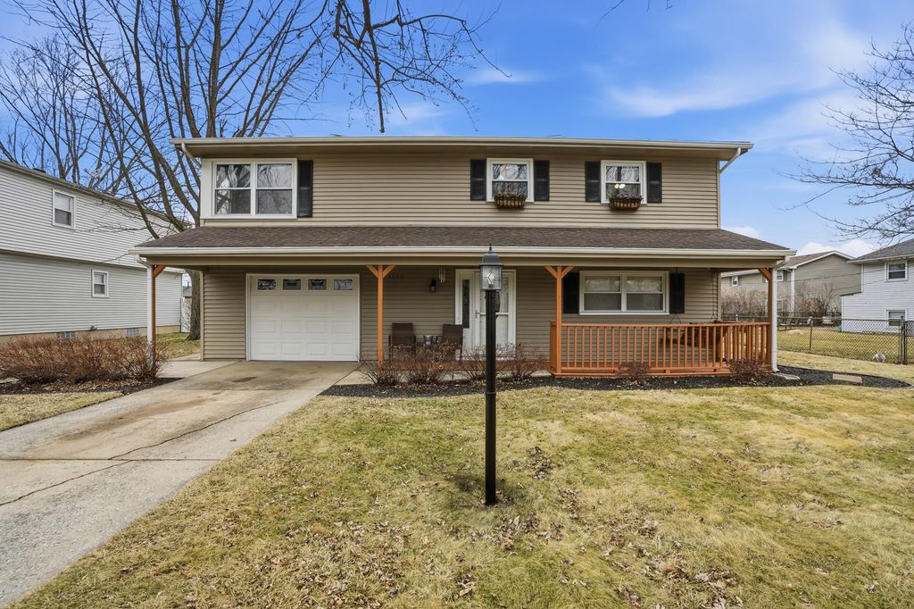 Photo of 1110 W 72nd Circle, Merrillville, IN 46410 (MLS # 835017)