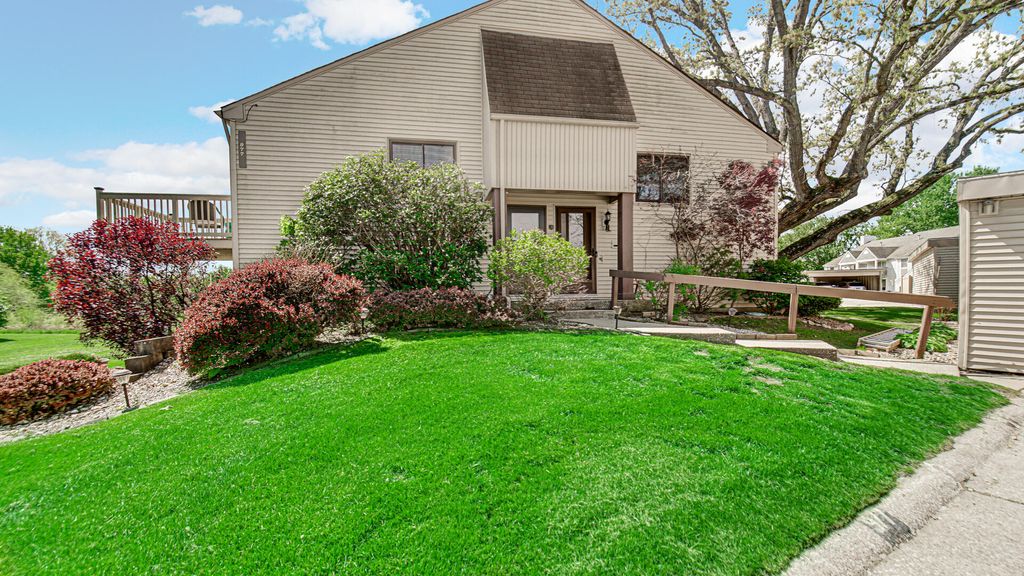 Photo of 975 Millpond Road N, Valparaiso, IN 46385 (MLS # 838589)