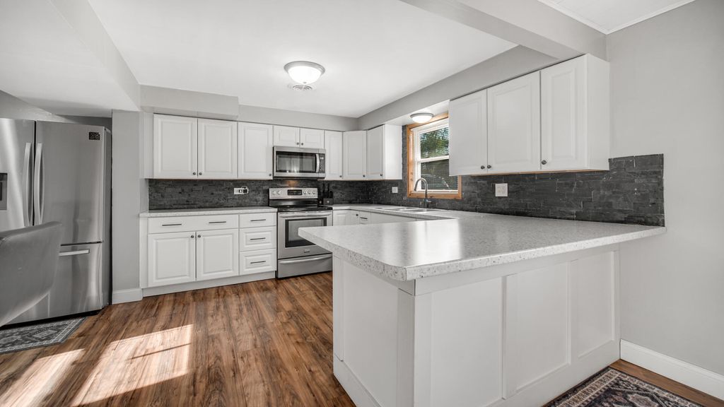 Photo of 8719 Linden Avenue, Munster, IN 46321 (MLS # 837715)