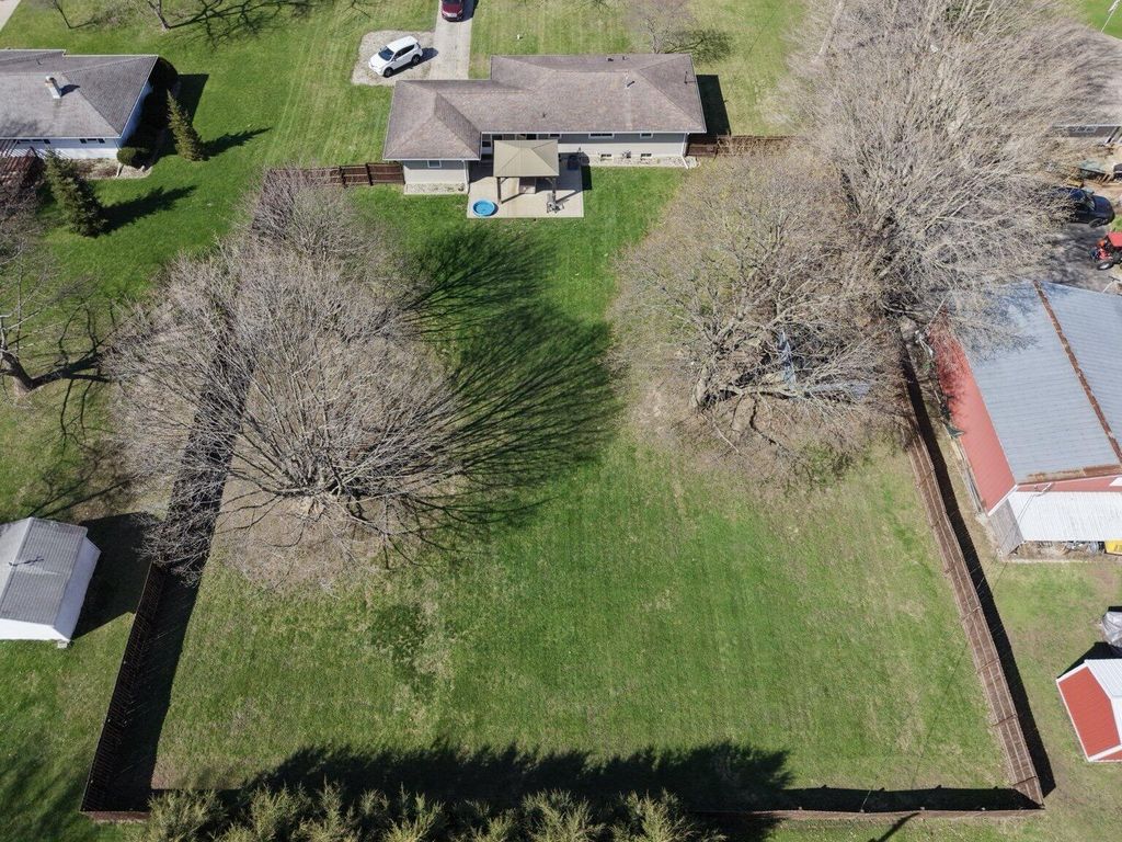 Photo of 102 W 250 S, La Porte, IN 46350 (MLS # 836692)