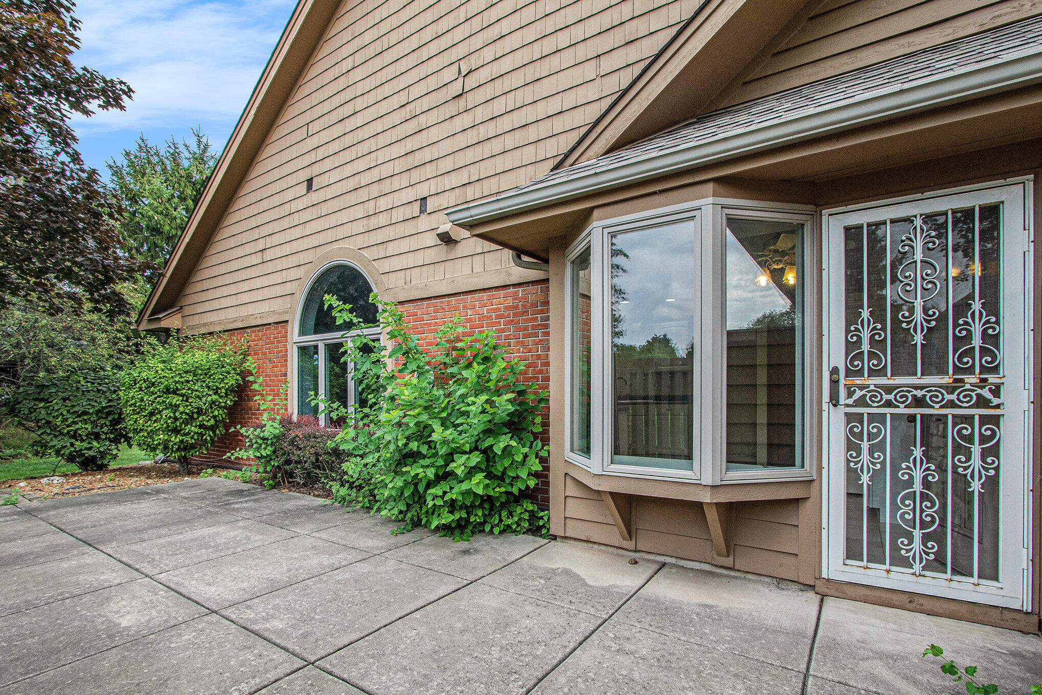 905 Westminster Lane