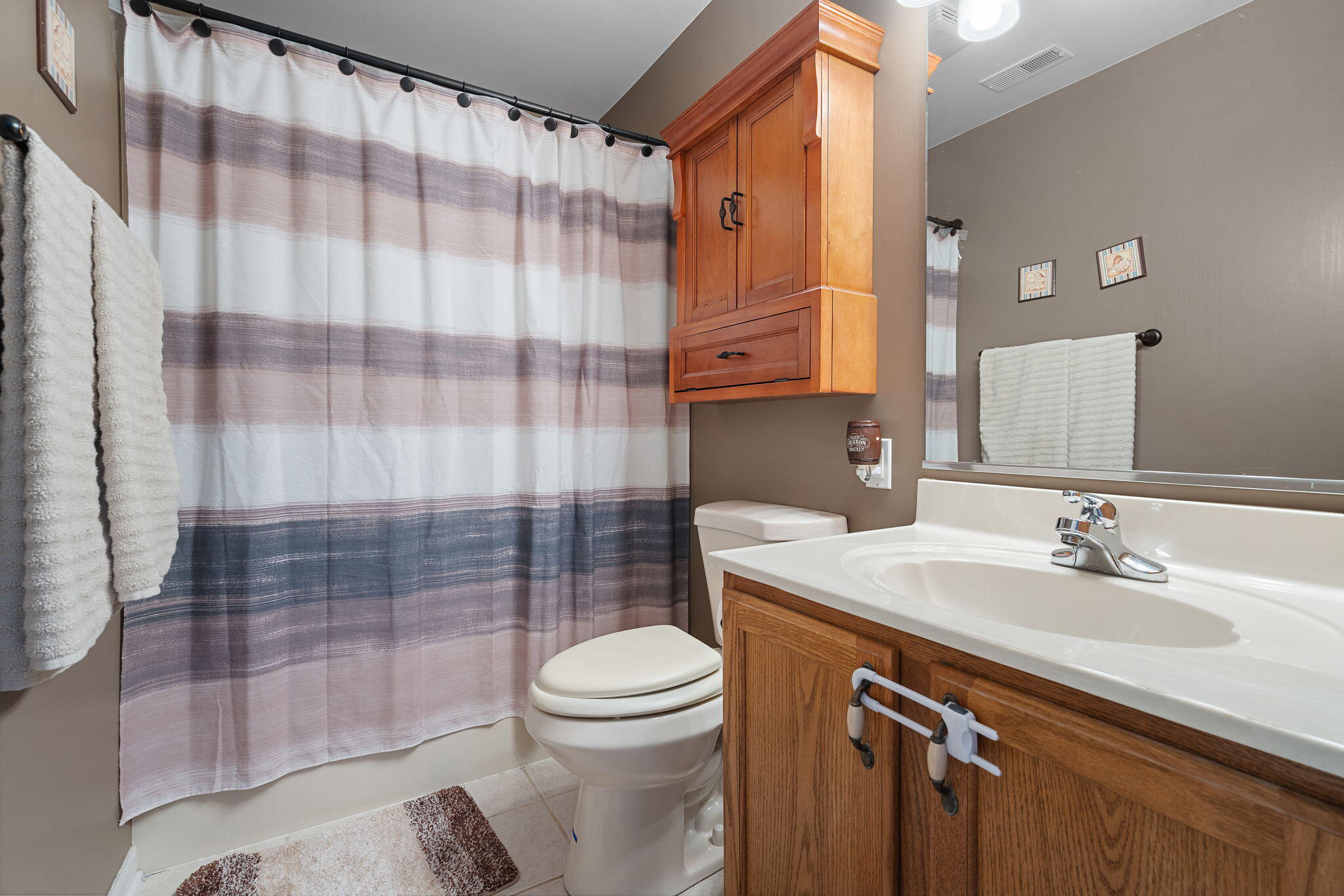 Crown Point, Indiana 46307, United States, 2 Bedrooms Bedrooms, ,2 BathroomsBathrooms,Residential,Active,223562