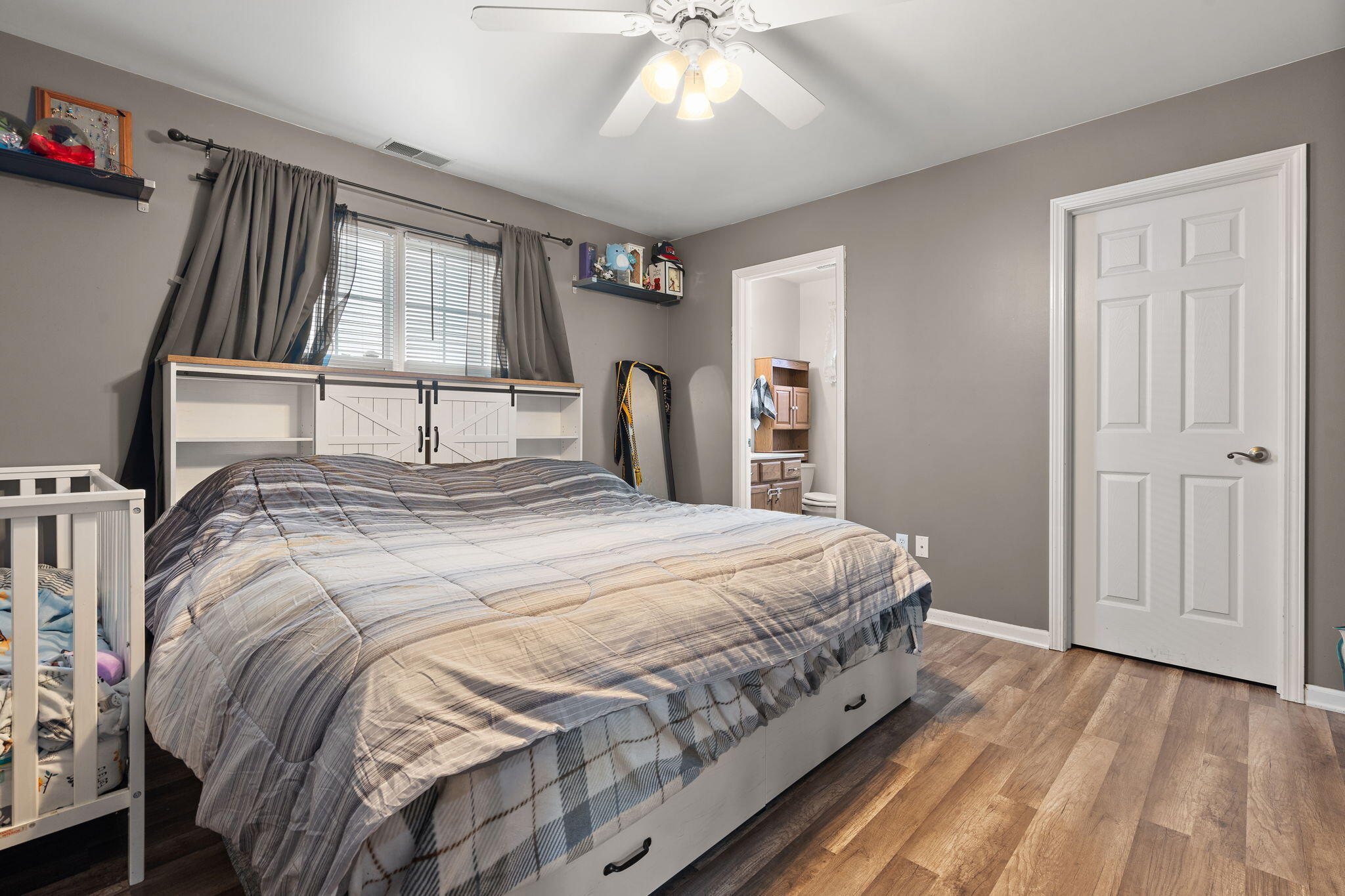 Crown Point, Indiana 46307, United States, 2 Bedrooms Bedrooms, ,2 BathroomsBathrooms,Residential,Active,223562