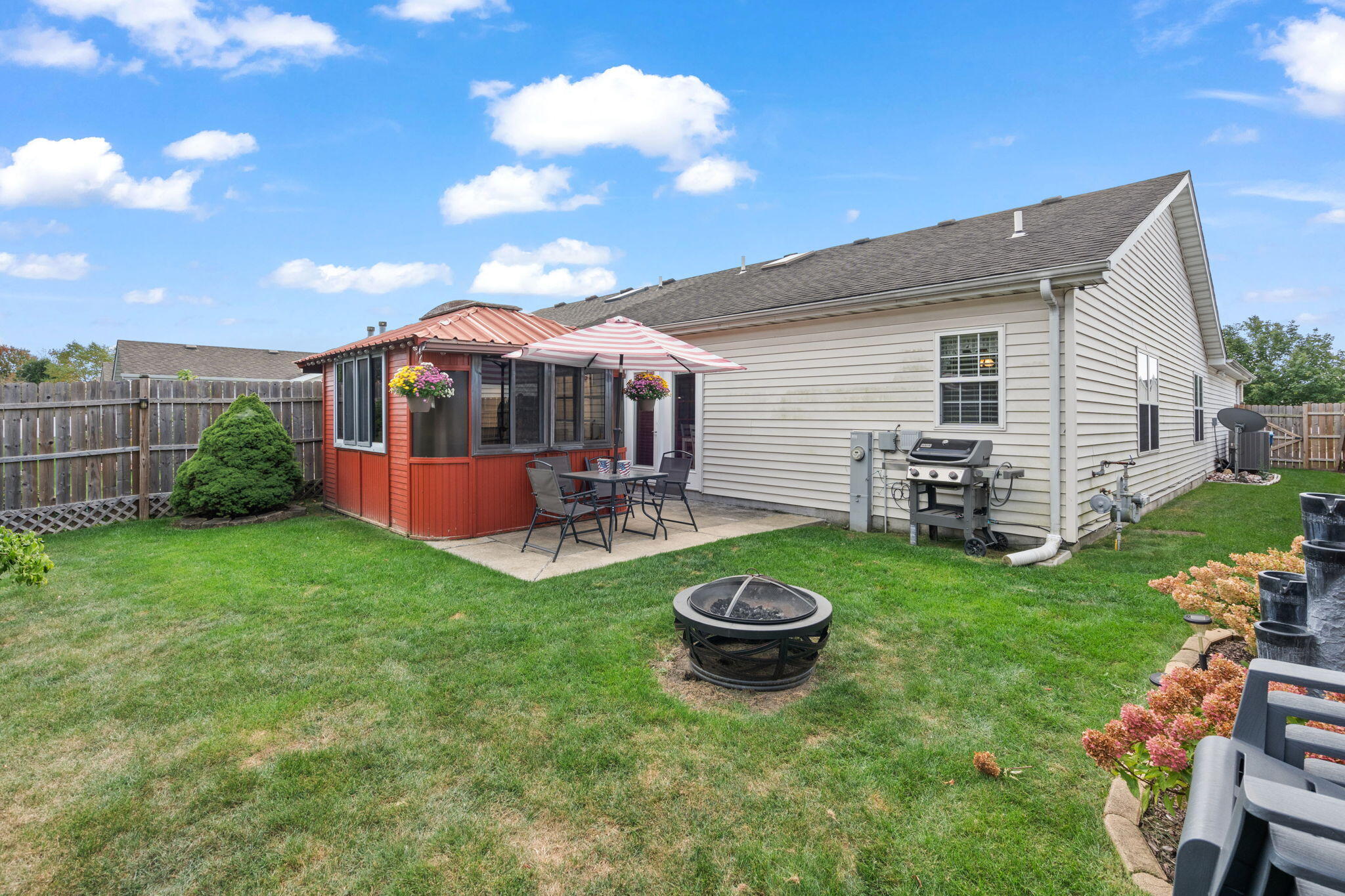 Crown Point, Indiana 46307, United States, 2 Bedrooms Bedrooms, ,2 BathroomsBathrooms,Residential,Active,223562