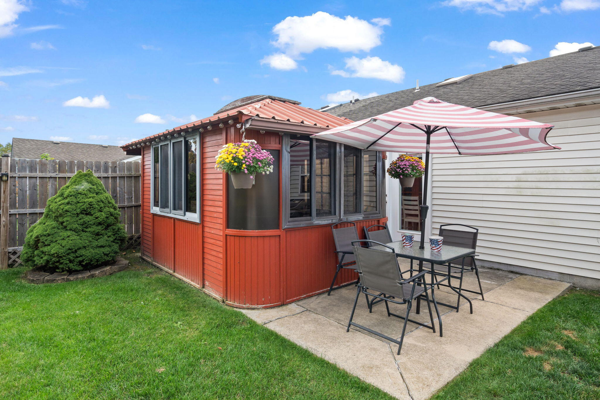 Crown Point, Indiana 46307, United States, 2 Bedrooms Bedrooms, ,2 BathroomsBathrooms,Residential,Active,223562