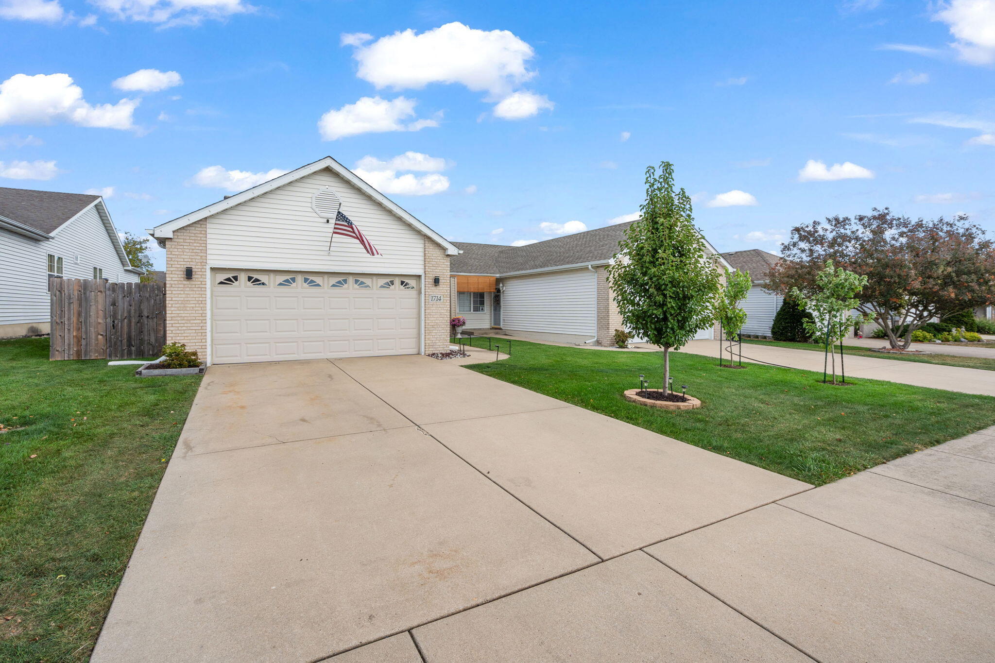 Crown Point, Indiana 46307, United States, 2 Bedrooms Bedrooms, ,2 BathroomsBathrooms,Residential,Active,223562 Crown Point, Indiana 46307, United States, 2 Bedrooms Bedrooms, ,2 BathroomsBathrooms,Residential,Active,223562