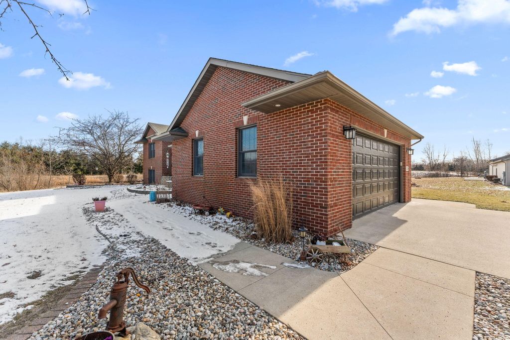 Photo of 3289 W 1100 N, Wheatfield, IN 46392 (MLS # 833188)