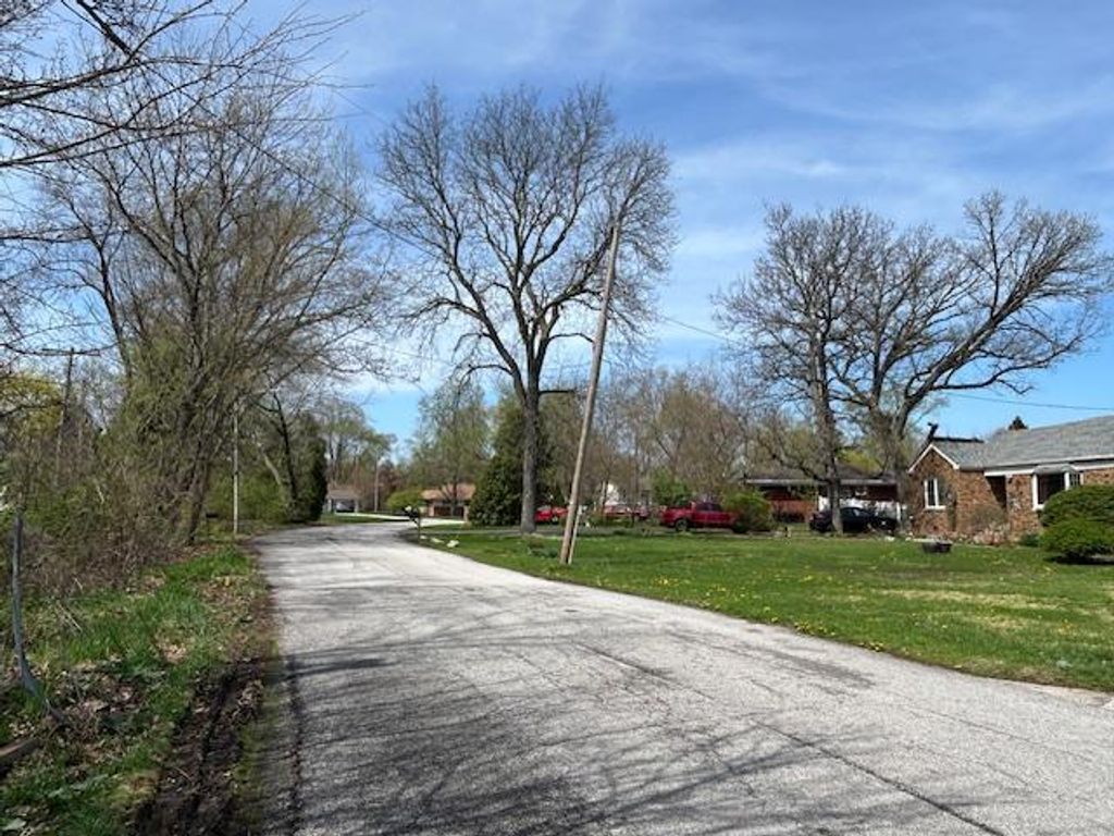 Photo of 2115 W 64th Place, Merrillville, IN 46410 (MLS # 837137)