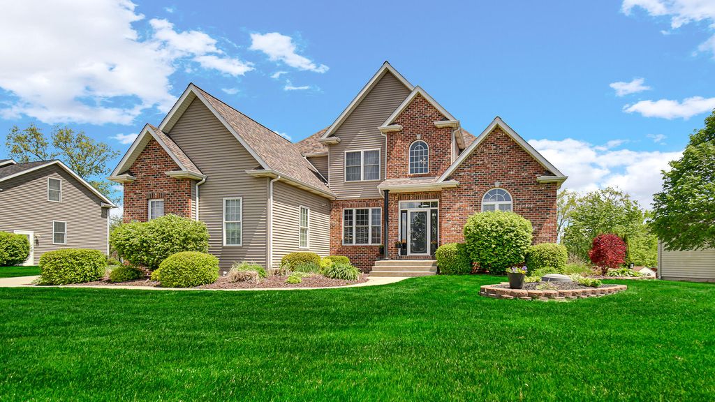Photo of 735 Pintail Lane, Hobart, IN 46342 (MLS # 838410)