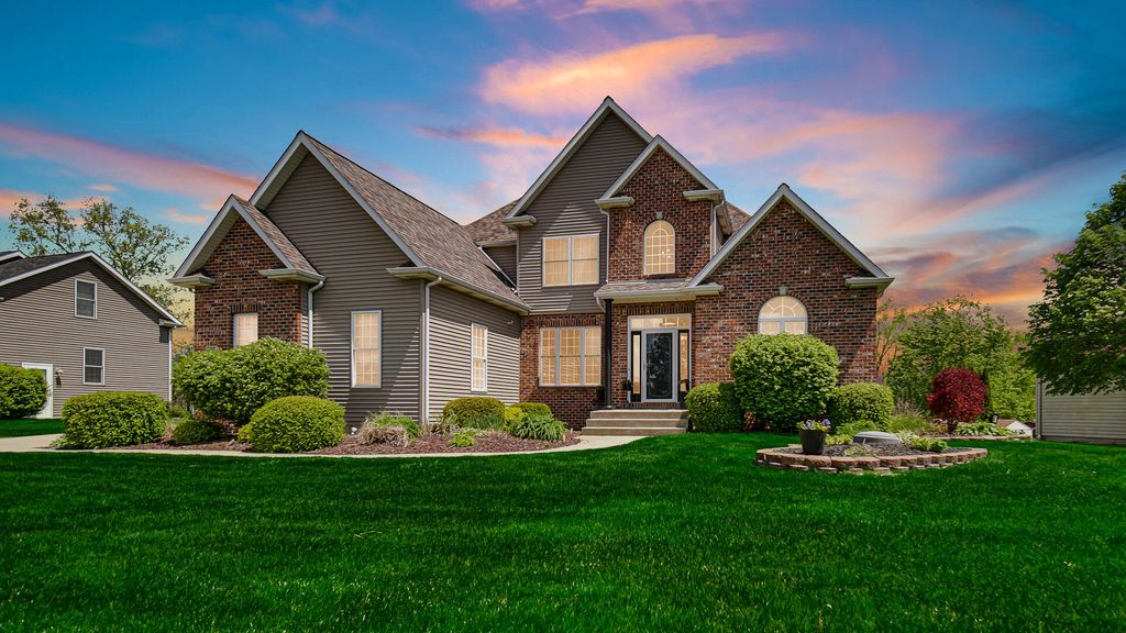 Photo of 735 Pintail Lane, Hobart, IN 46342 (MLS # 838410)