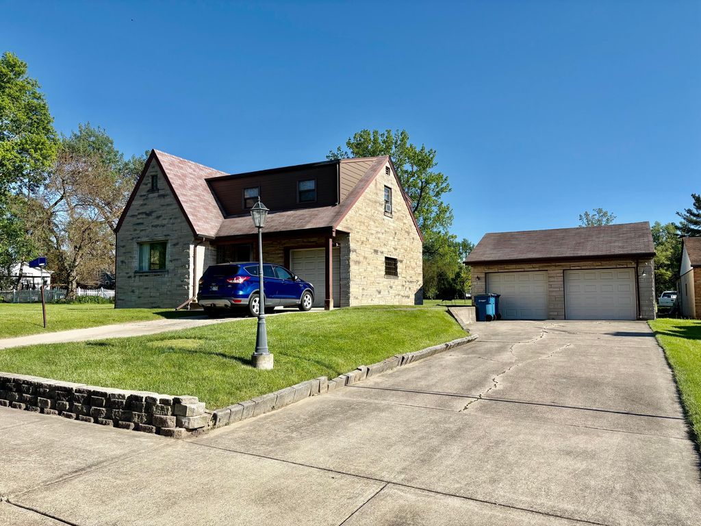 Photo of 216 Berens Street, Dyer, IN 46311 (MLS # 838840)