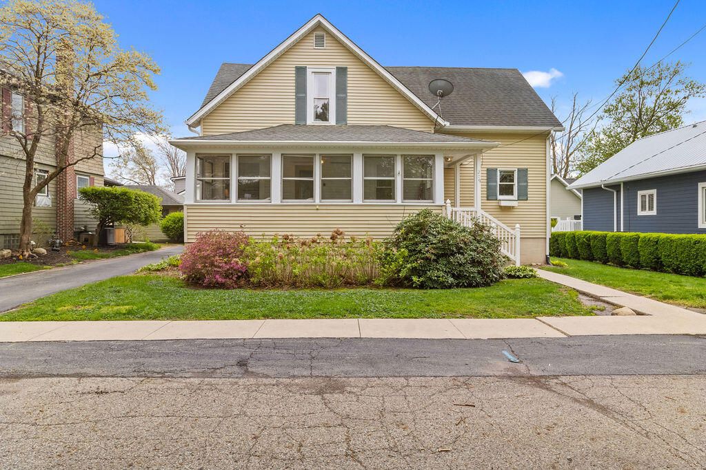 Photo of 209 E Hawkins Court, Culver, IN 46511 (MLS # 837597)