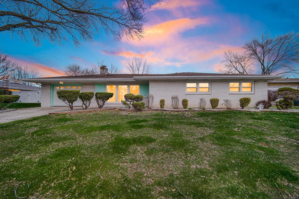 Photo of 3606 E 34th Place, Hobart, IN 46342 (MLS # 836197)