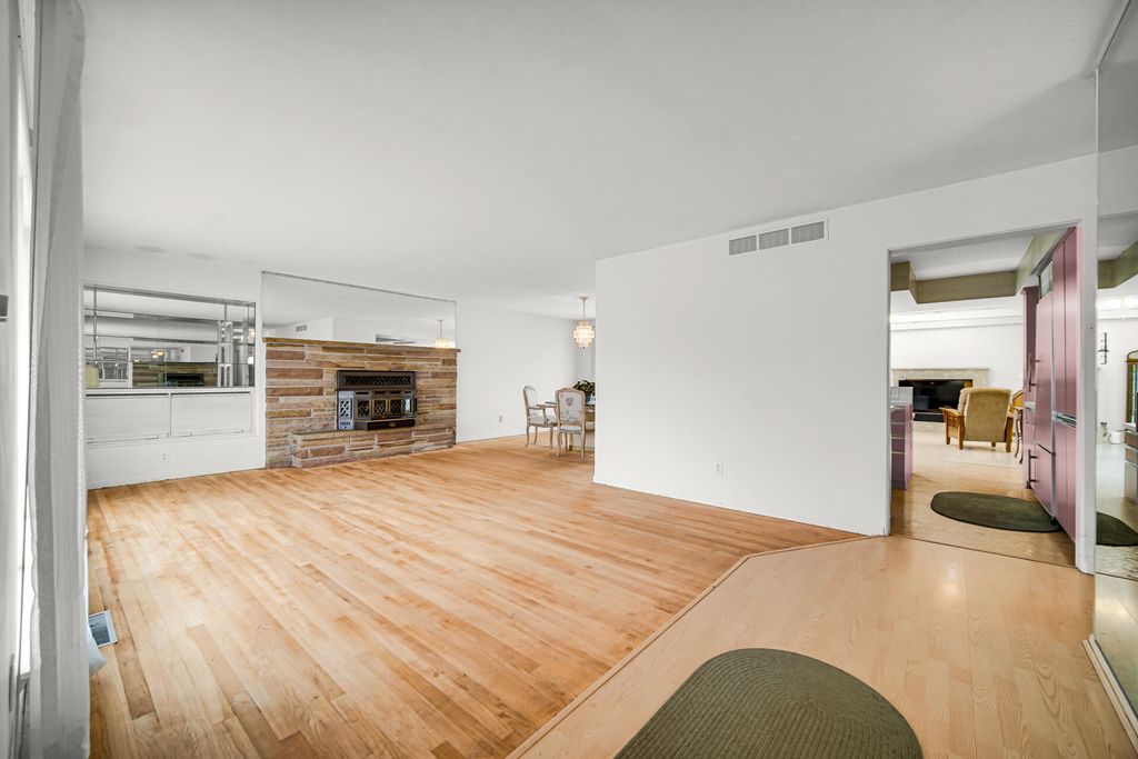 Photo of 3606 E 34th Place, Hobart, IN 46342 (MLS # 836197)