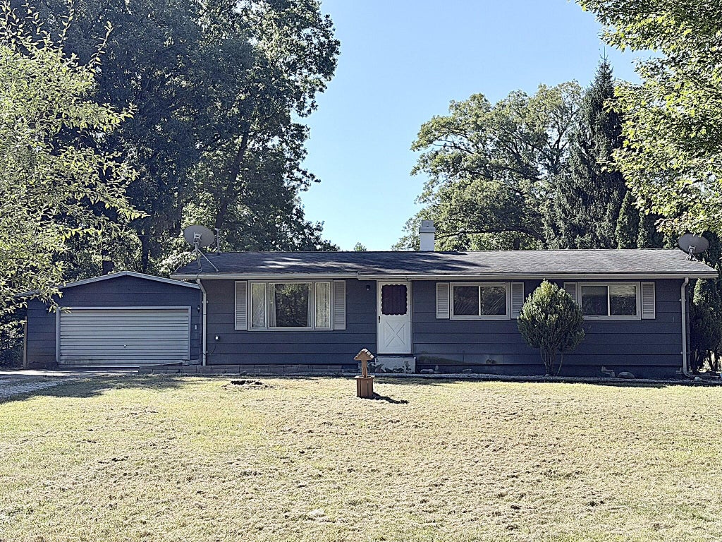 Photo of 5955 W 500 S, North Judson, IN 46366 (MLS # 846088)