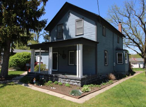 Single Family Residence in Knox IN 607 Washington Street.jpg