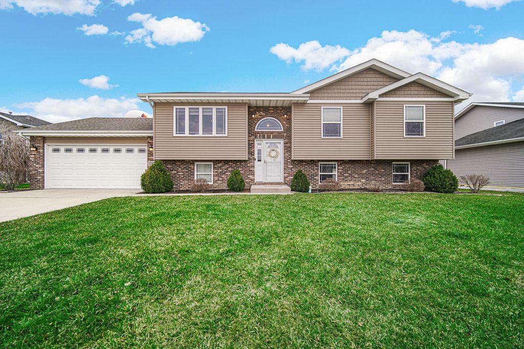 Photo of 12827 Wheeler Street, Cedar Lake, IN 46303 (MLS # 836352)