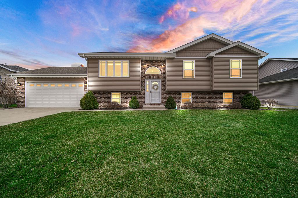 Photo of 12827 Wheeler Street, Cedar Lake, IN 46303 (MLS # 836352)