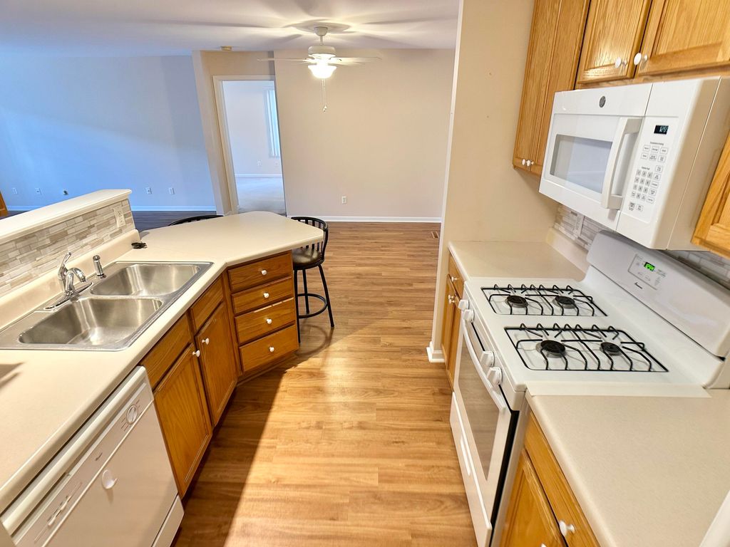 Photo of 9814 Wildwood Court #1c, Highland, IN 46322 (MLS # 833136)