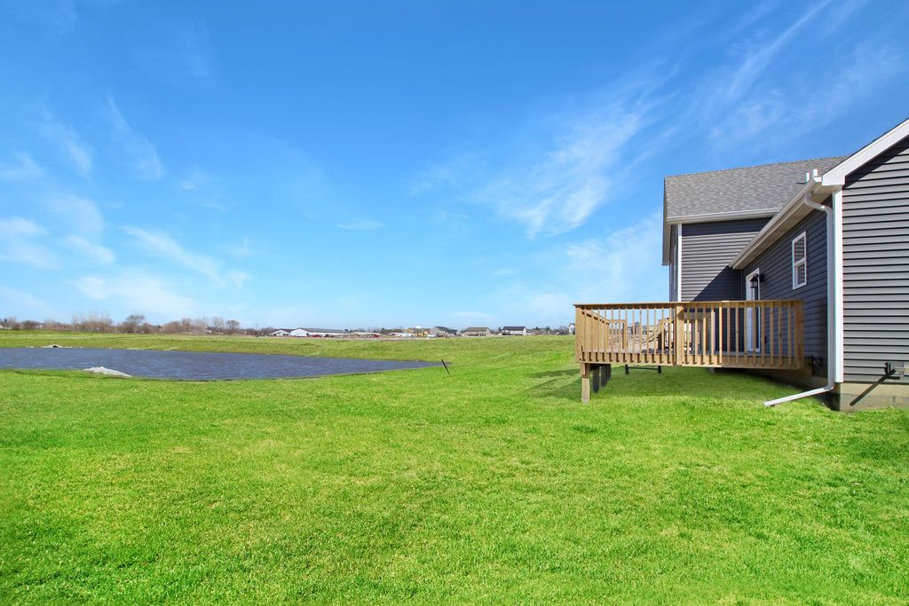 Photo of 3046 W 84th Place, Merrillville, IN 46410 (MLS # 831996)