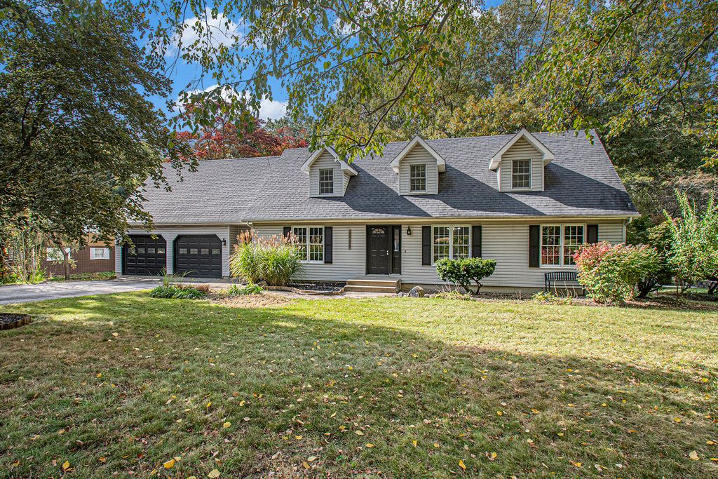 Photo of 2944 N Strawberry Lane, La Porte, IN 46350 (MLS # 829935)