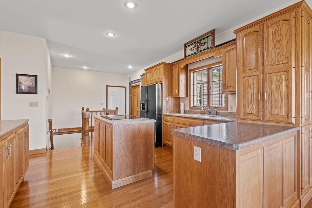 Photo of 6664 Ridgeview Drive, DeMotte, IN 46310 (MLS # 836778)