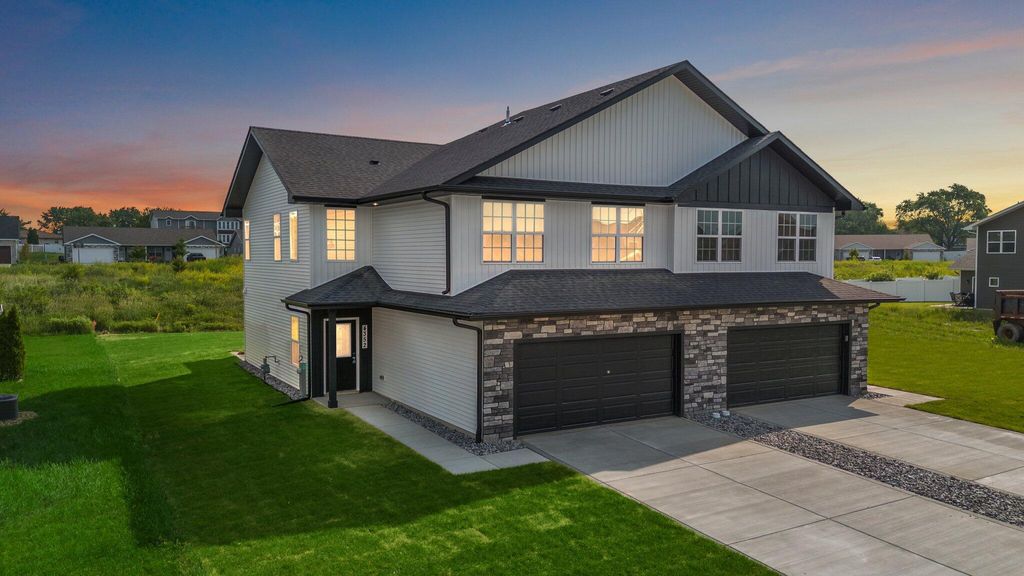 Photo of 4427 W 77th Avenue, Merrillville, IN 46410 (MLS # 832486)