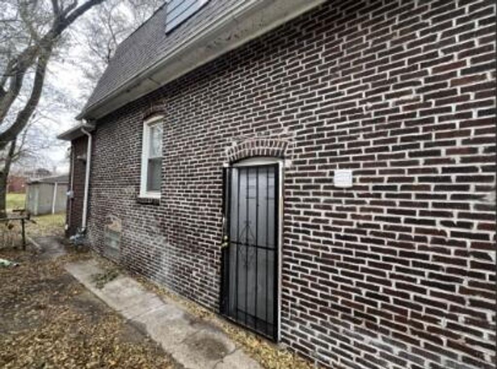 Photo of 824 Tyler Street, Gary, IN 46402 (MLS # 833051)