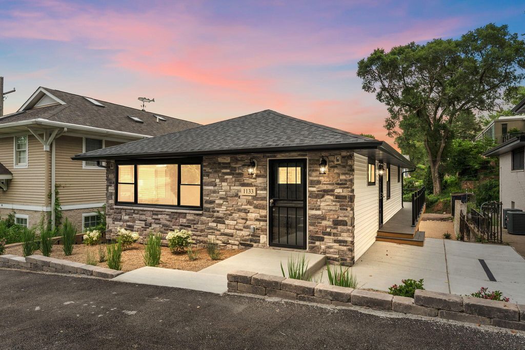 Photo of 1133 Putnam Street, Gary, IN 46403 (MLS # 835962)