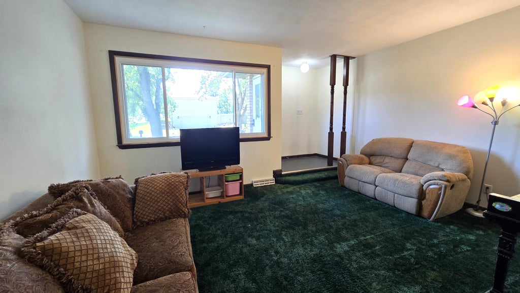 Photo of 6190 Oglethorpe Avenue, Portage, IN 46368 (MLS # 844994)