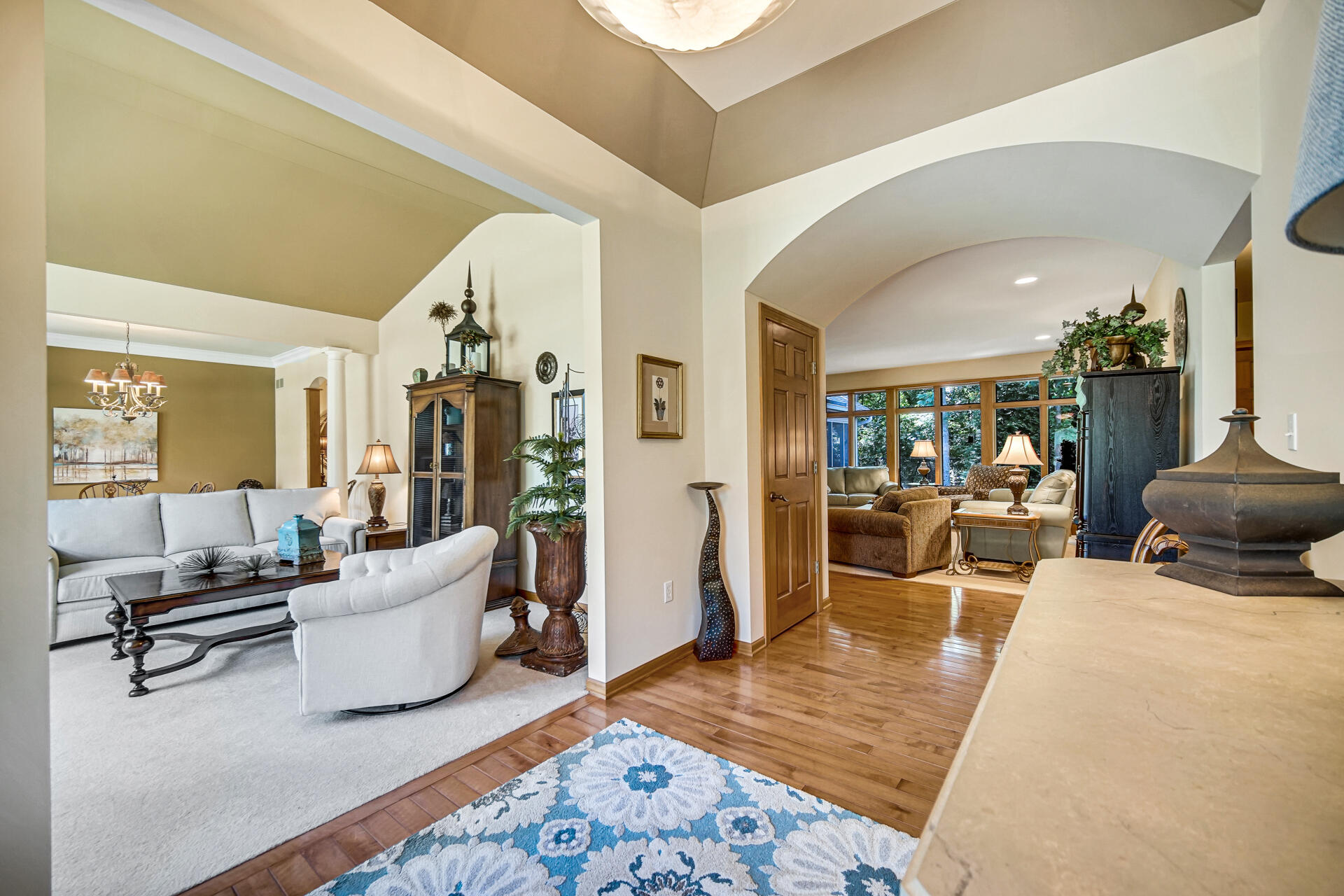 1235 Greenview Place