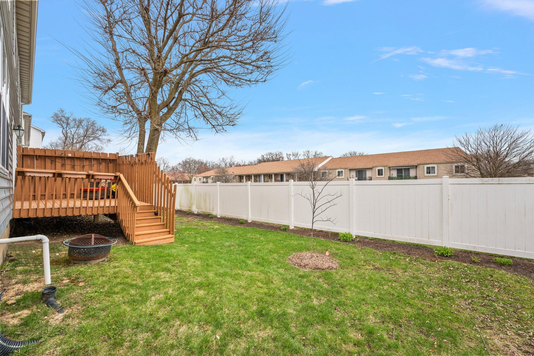 Valparaiso, Indiana 46383, United States, 3 Bedrooms Bedrooms, ,3 BathroomsBathrooms,Residential,Pending,105719