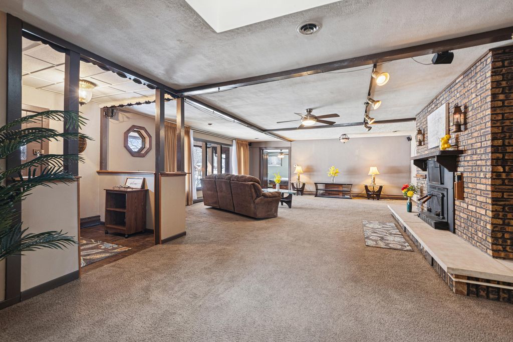 Photo of 10705 Lane Street, Crown Point, IN 46307 (MLS # 831487)