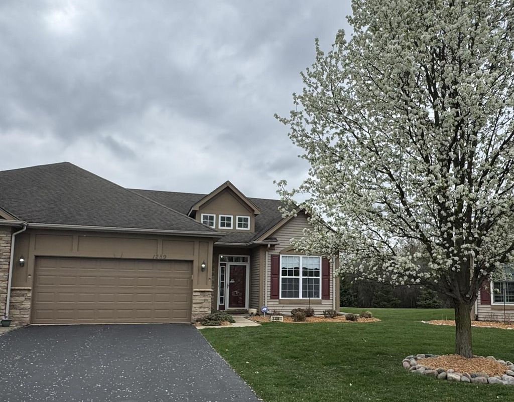 Photo of 1259 Mackinaw Place, Schererville, IN 46375 (MLS # 837129)