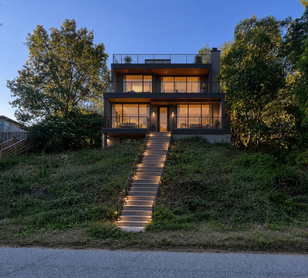 Photo of 8724 Oak Avenue, Gary, IN 46403 (MLS # 840930)