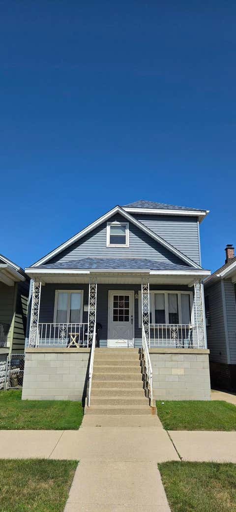 Photo for 1539 Roberts Avenue