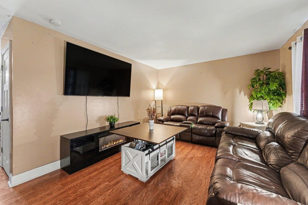 Photo of 6810 Van Buren Street, Merrillville, IN 46410 (MLS # 833889)