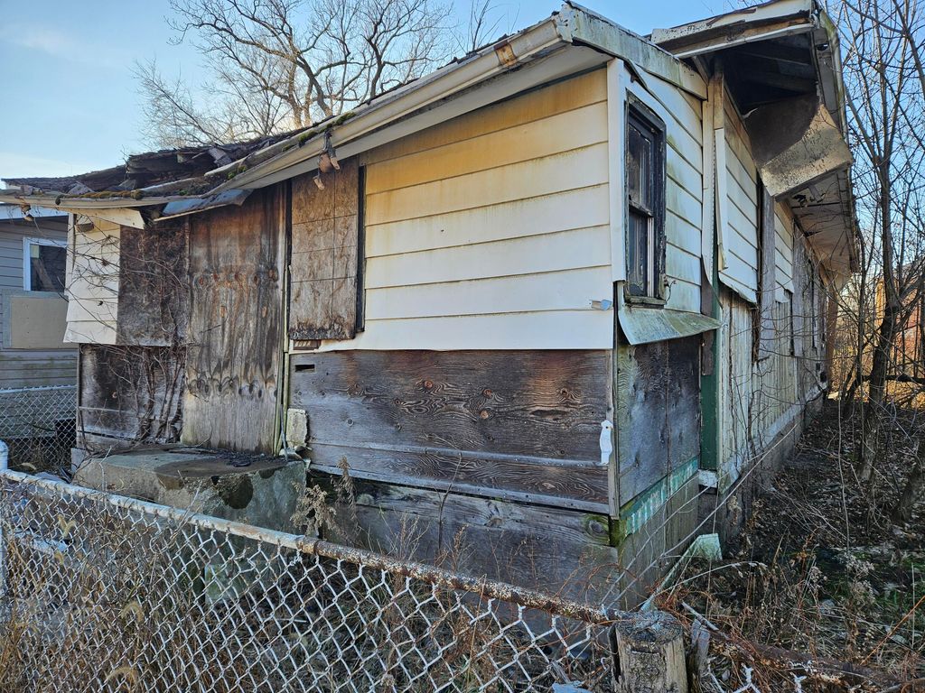 Photo of 2456 Delaware Street, Gary, IN 46407 (MLS # 833480)