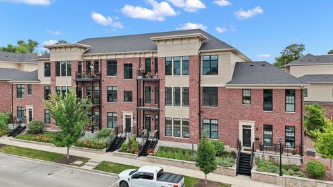 204 N Campbell Street Unit 201, Valparaiso, IN 46385 - #: 824166