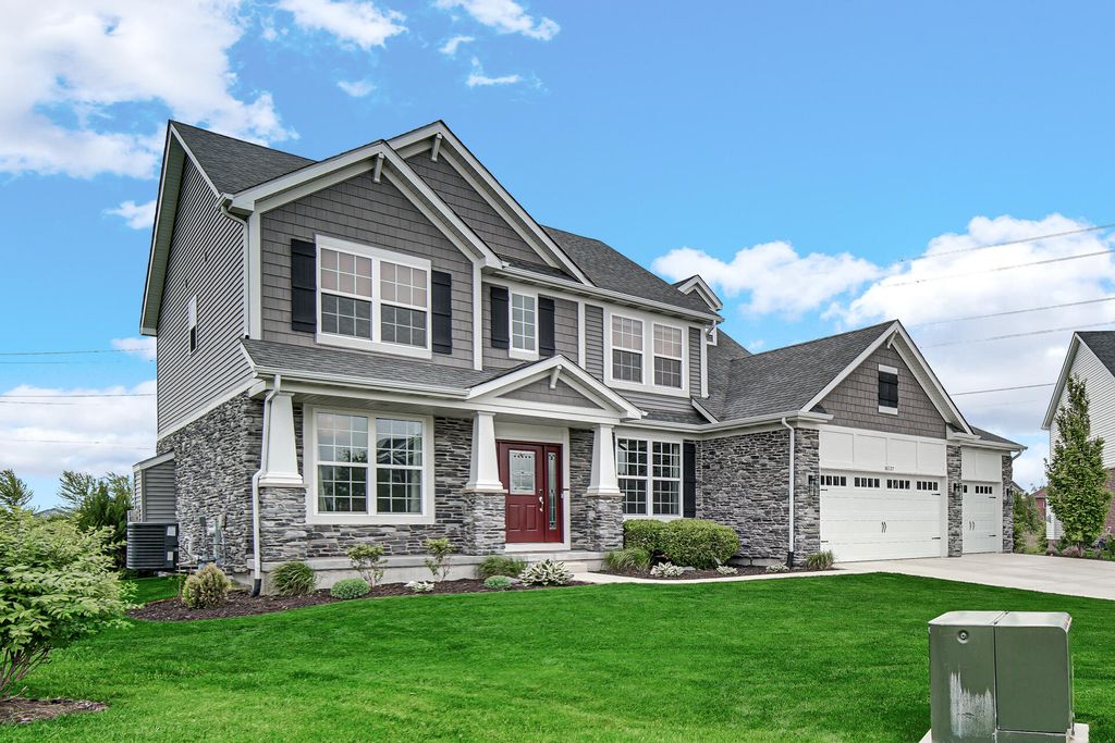 Photo of 10227 Sentry Drive, Saint John, IN 46373 (MLS # 839222)